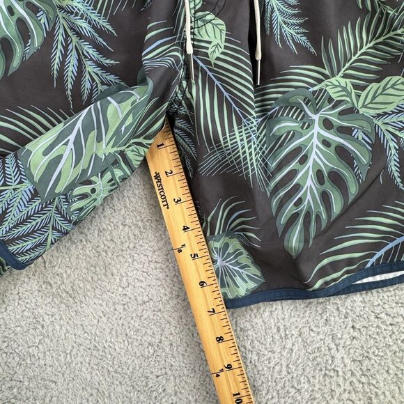 Fair Harbor Shorts Men's M Floral Lined Drawstring Athletic Performance - Picture 3 of 7
